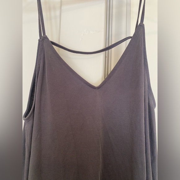 Tank top - Picture 2 of 3